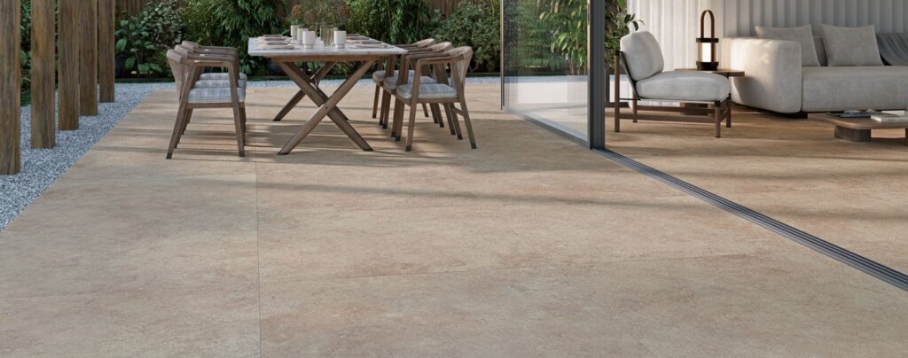 Ambiance de terrasse Arbia Sand, photographie fabricant