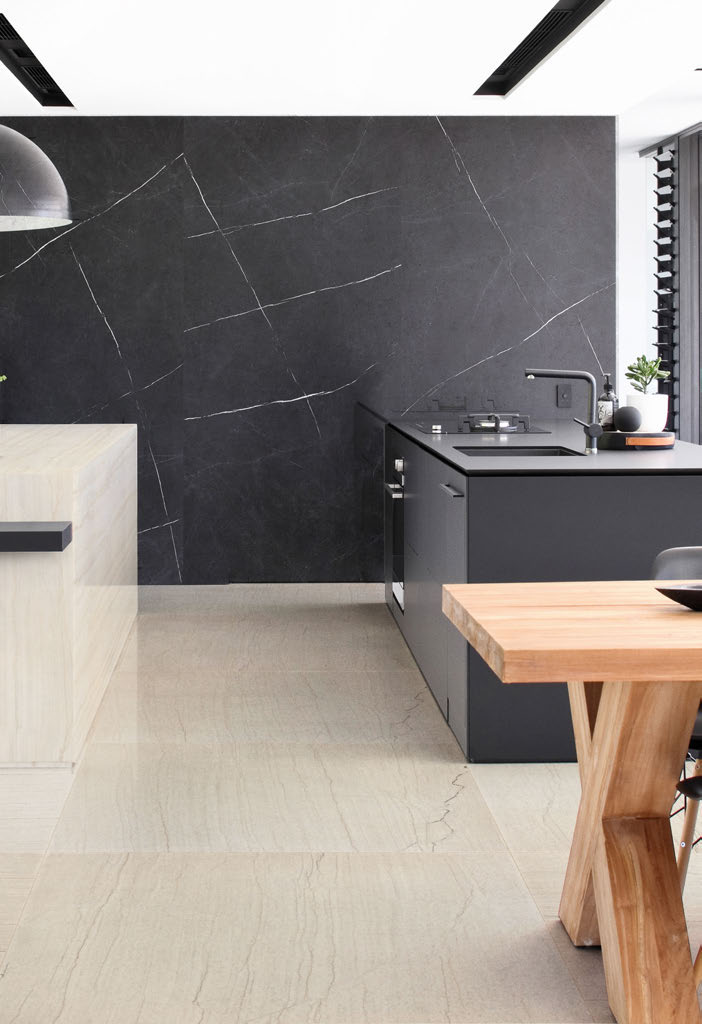 Ambiance fabricant — Pietra Nero — grande plaque Rubicer